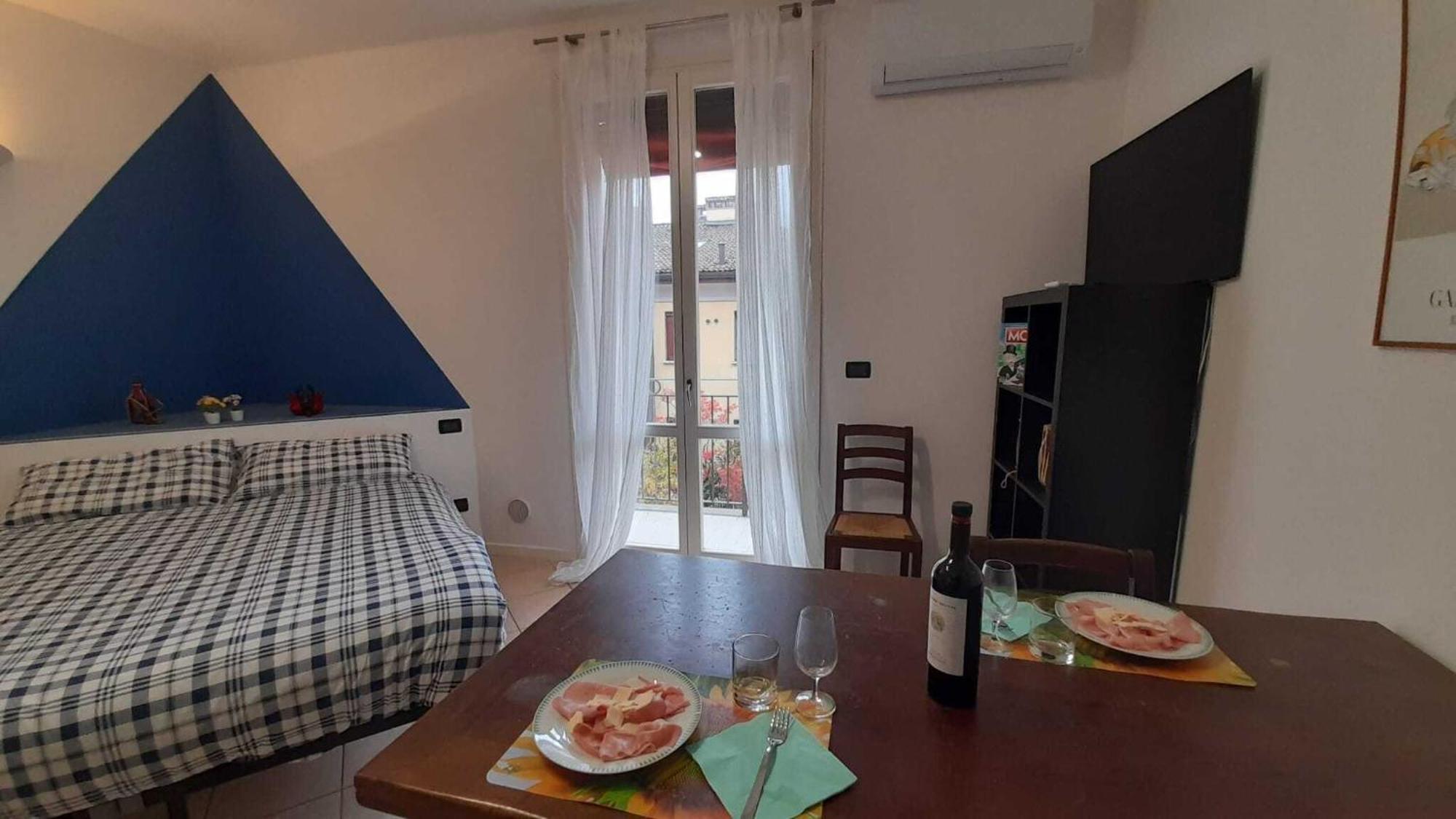 Happy Apartment - Twa Болонья Экстерьер фото