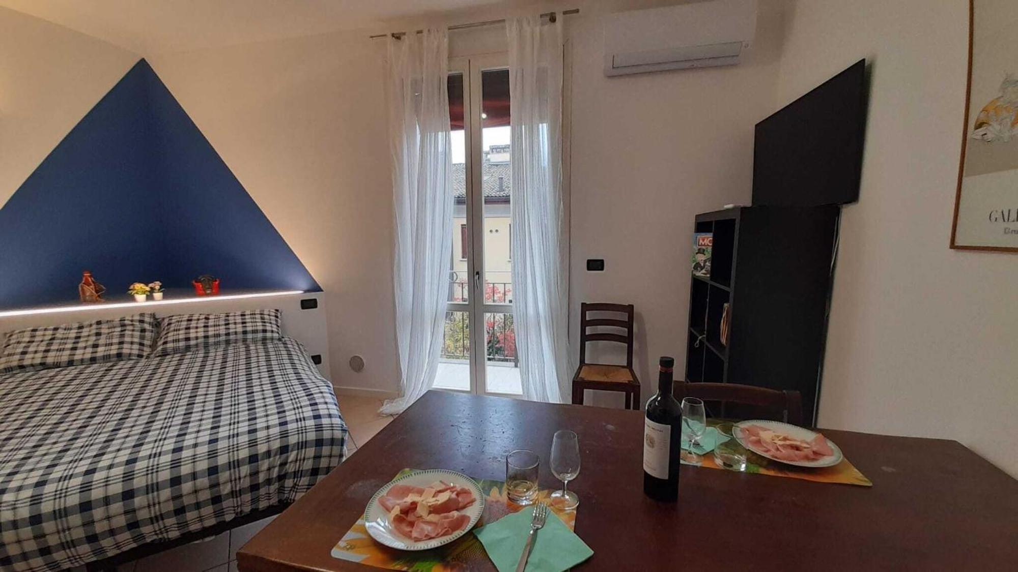 Happy Apartment - Twa Болонья Экстерьер фото